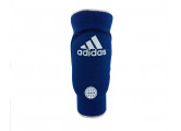 Защита локтя двухсторонняя Adidas WAKO Elasticated Elbow Guard Reversible сине-красная adiWAKOEB01